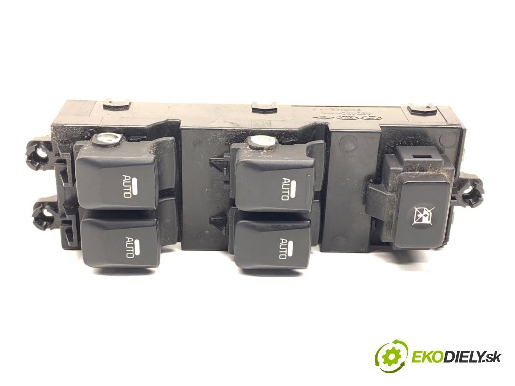 KIA CEED Kombi 2014 81 kW 1.6 CRDi 110 1582 Prepínač okien  (Prepínacie páčky pod volantom)