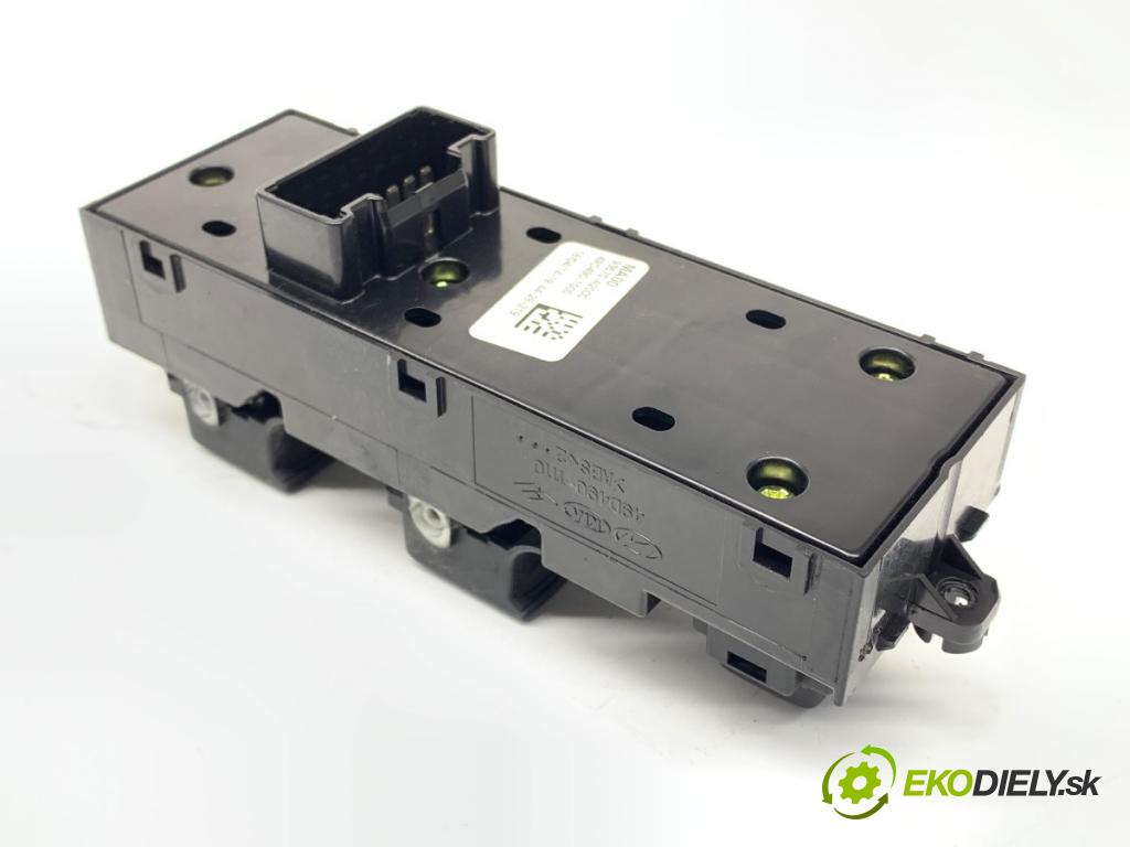 KIA CEED Kombi 2014 81 kW 1.6 CRDi 110 1582 Prepínač okien  (Prepínacie páčky pod volantom)