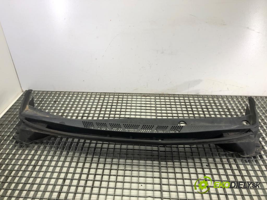 KIA CEED Sportswagon (JD) 2012 - 2018    1.6 CRDi 110 81 kW [110 KM] olej napędowy 2013 - 2018  Torpédo, plast pod čelné okno 86151-A2000 (Torpéda)