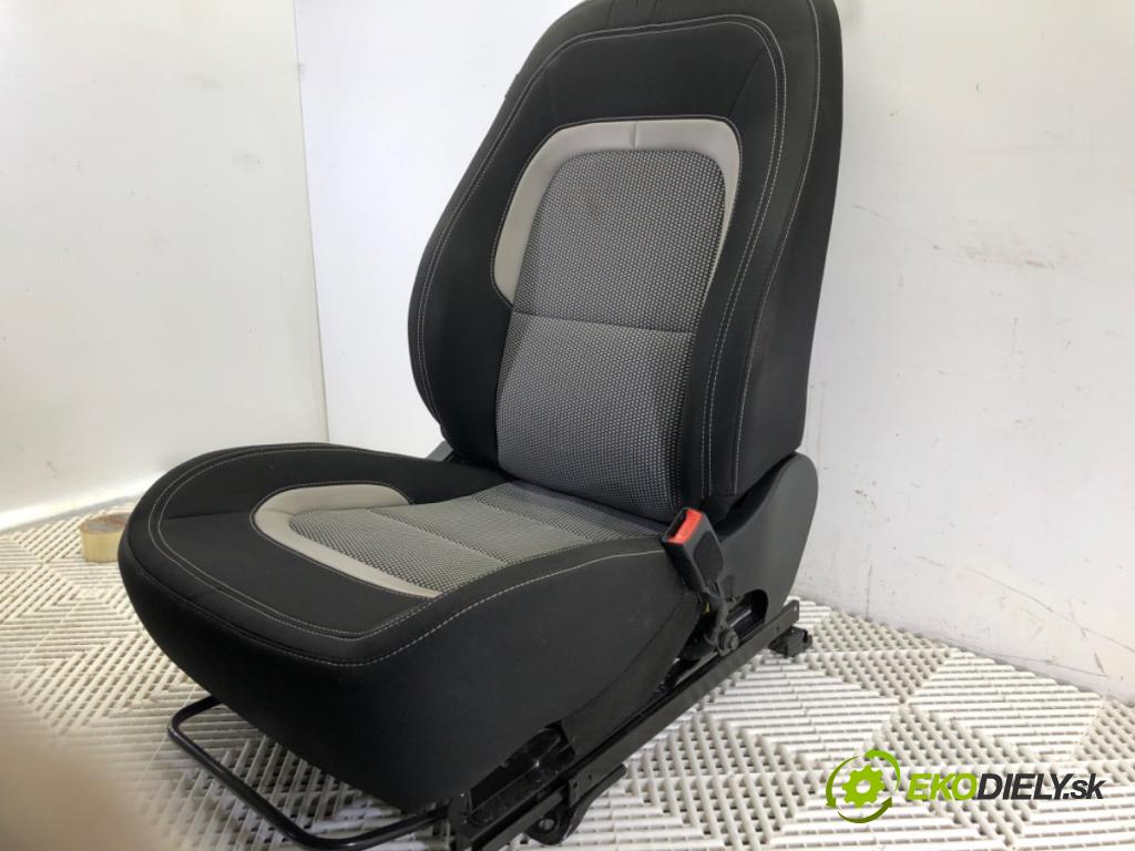 KIA CEED Sportswagon (JD) 2012 - 2018    1.6 CRDi 110 81 kW [110 KM] olej napędowy 2013 - 2018  Sedadlo pravy predný