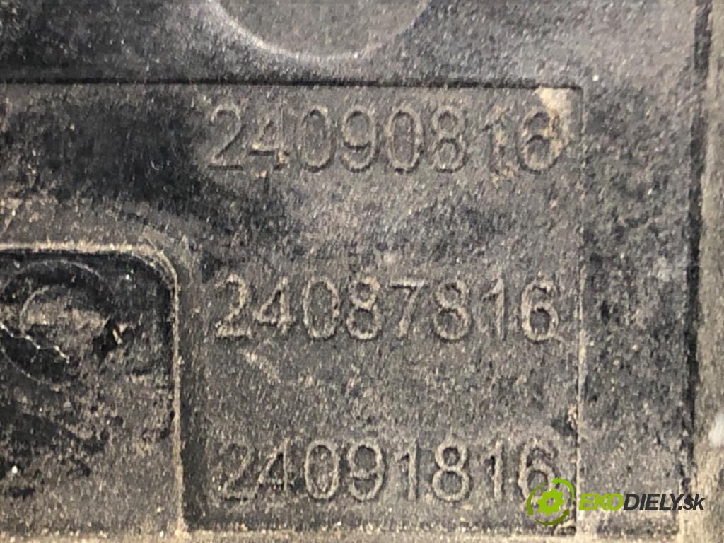 PEUGEOT 207 (WA_, WC_) 2006 - 2015    1.4 16V 65 kW [88 KM] benzyna 2006 - 2013  zámok dveře levý přední část 24090816