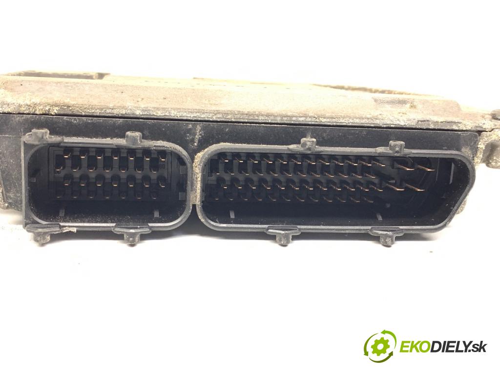 SKODA FABIA II (542) 2006 - 2014    1.2 51 kW [70 KM] benzyna 2007 - 2014  riadiaca jednotka Motor 03E906023B (Riadiace jednotky)