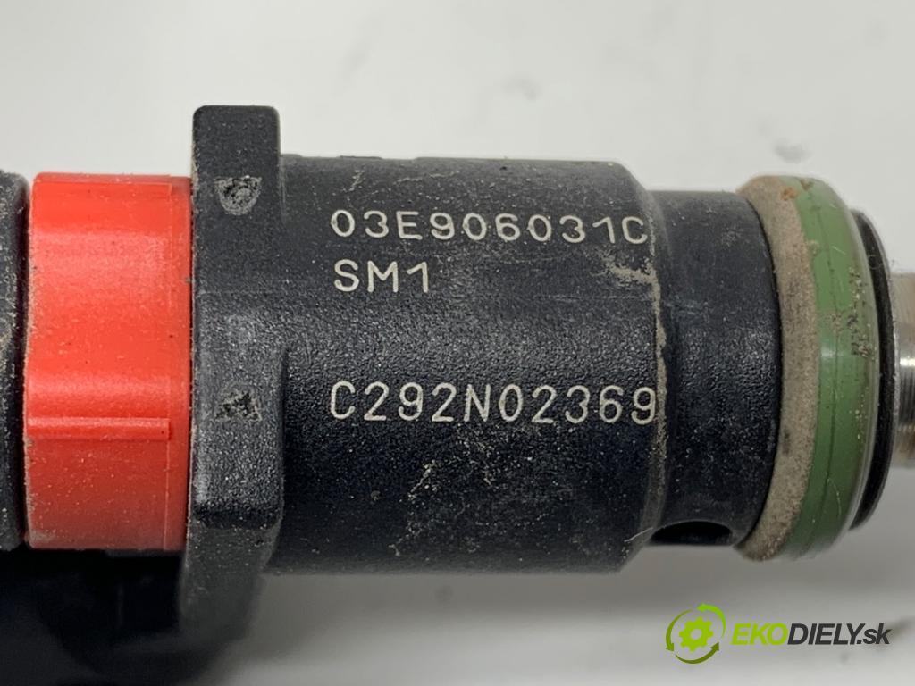 SKODA FABIA II (542) 2006 - 2014    1.2 51 kW [70 KM] benzyna 2007 - 2014  Lišta vstrekovacia 03E133320A (Vstrekovacia lišta)