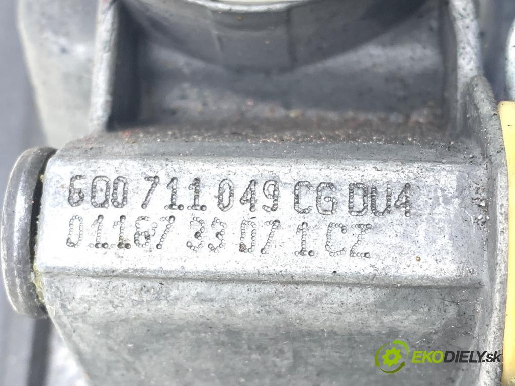 SKODA FABIA II (542) 2006 - 2014    1.2 51 kW [70 KM] benzyna 2007 - 2014  Kulisa 6Q0711049CG (Rýchlostné páky / kulisy)