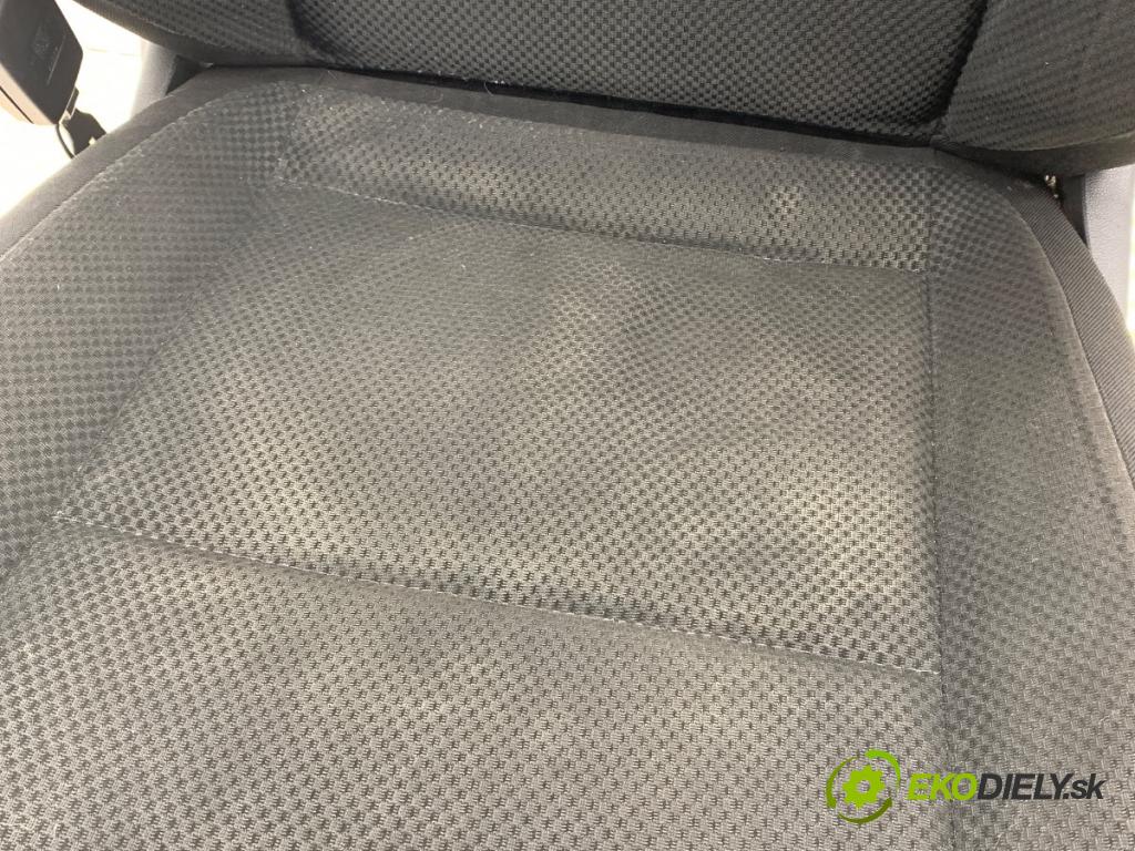 SKODA FABIA II (542) 2006 - 2014    1.2 51 kW [70 KM] benzyna 2007 - 2014  Sedadlo ľavy predný