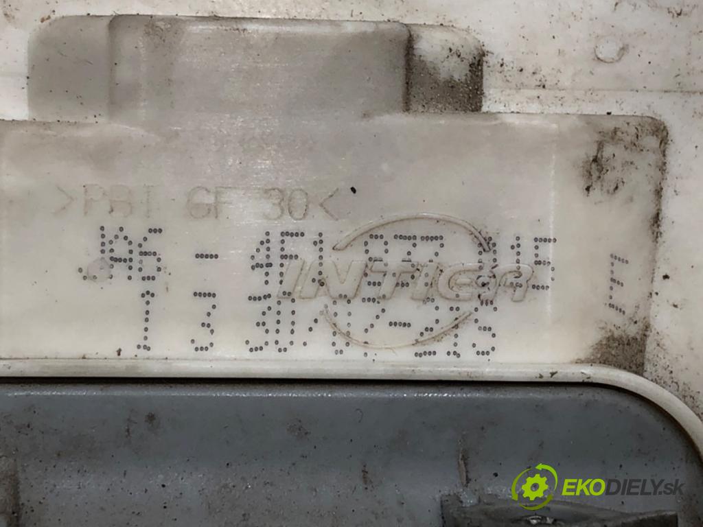 AUDI A6 C6 Avant (4F5) 2004 - 2011    2.0 TDI 103 kW [140 KM] olej napędowy 2005 - 2008  zámok dveře levý přední část 4F1837015E