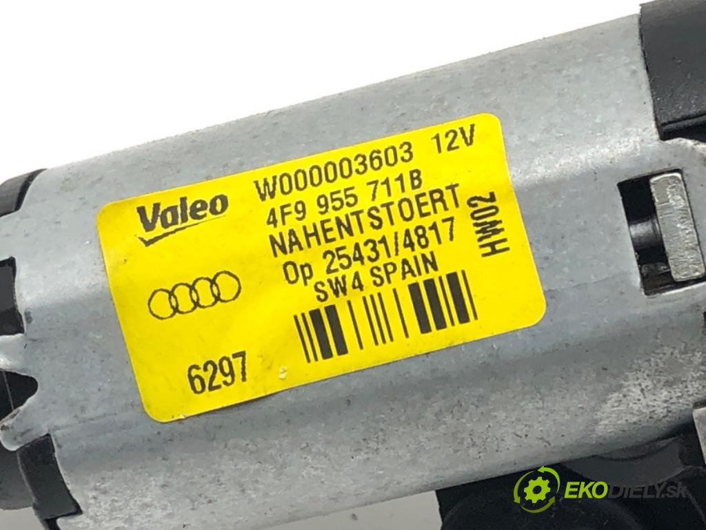 AUDI A6 C6 Avant (4F5) 2004 - 2011    2.0 TDI 103 kW [140 KM] olej napędowy 2005 - 2008  motor stěračů zadní část 4F9955711B