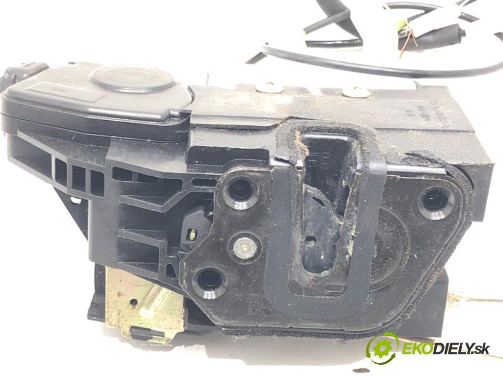 HYUNDAI SANTA FÉ I (SM) 2000 - 2006    2.0 CRDi 83 kW [113 KM] olej napędowy 2001 - 2006  zámok dveře pravý přední část 