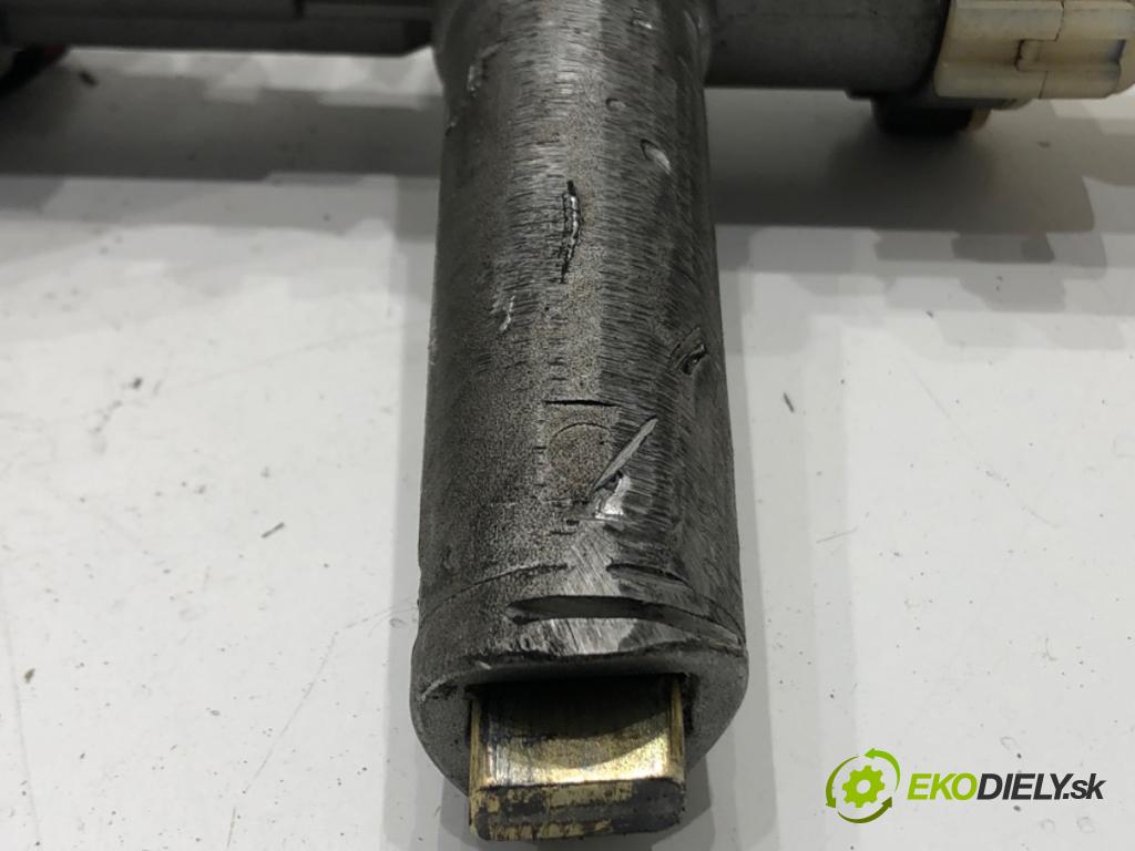 HYUNDAI SANTA FÉ I (SM) 2000 - 2006    2.0 CRDi 83 kW [113 KM] olej napędowy 2001 - 2006  spinačka  (Spínacie skrinky a kľúče)