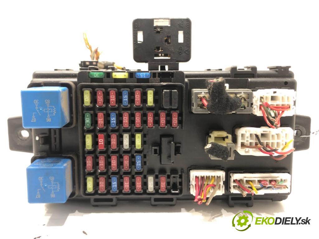 HYUNDAI SANTA FÉ I (SM) 2000 - 2006    2.0 CRDi 83 kW [113 KM] olej napędowy 2001 - 2006  modul BSI 91188-26104 (Pojistkové skříňky)
