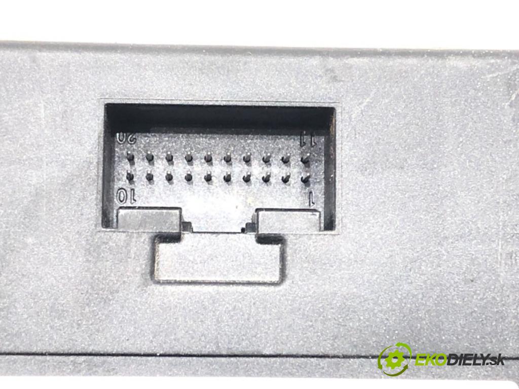 JAGUAR XF I (X250) 2008 - 2015    3.0 250 kW [340 KM] benzyna 2012 - 2015  Modul PDC DX23-14F681-AF (Ostatné)