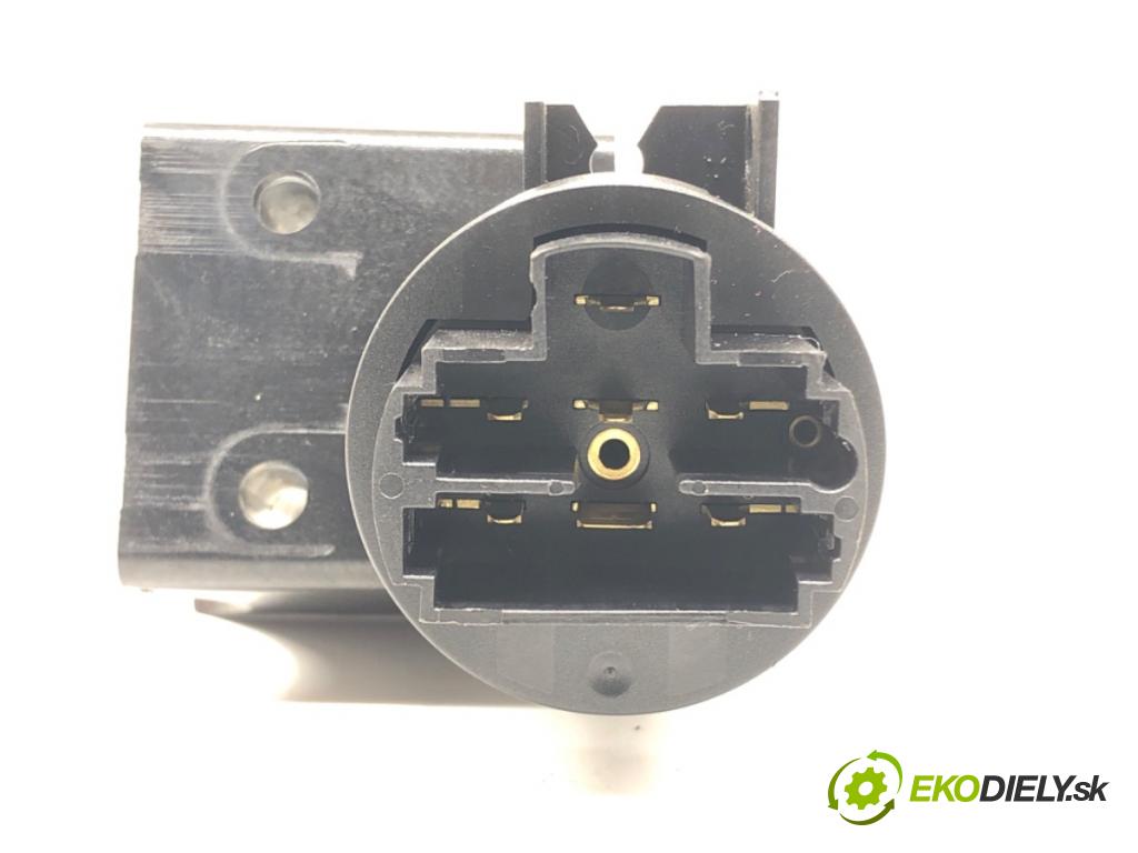 ALFA ROMEO 147 (937_) 2000 - 2010    1.6 16V T.SPARK ECO (937.AXA1A, 937.BXA1A) 77 kW [105 KM] benzyna 2001 - 2010  spinačka  (Spínacie skrinky a kľúče)