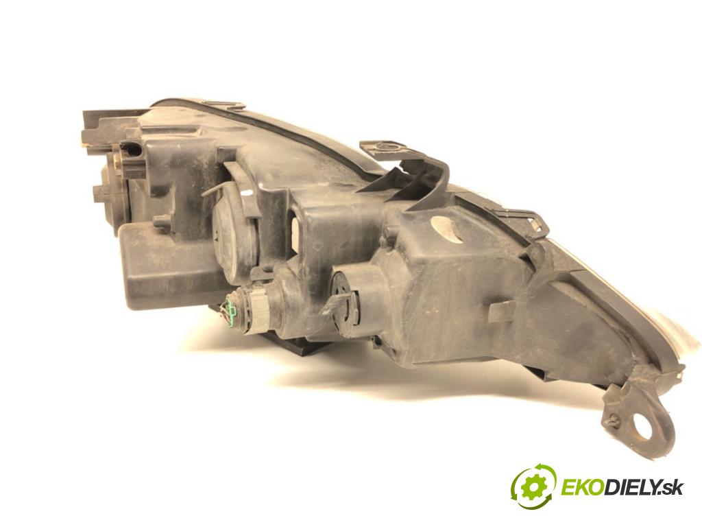 ALFA ROMEO 147 (937_) 2000 - 2010    1.6 16V T.SPARK ECO (937.AXA1A, 937.BXA1A) 77 kW [105 KM] benzyna 2001 - 2010  světlomet levý přední část