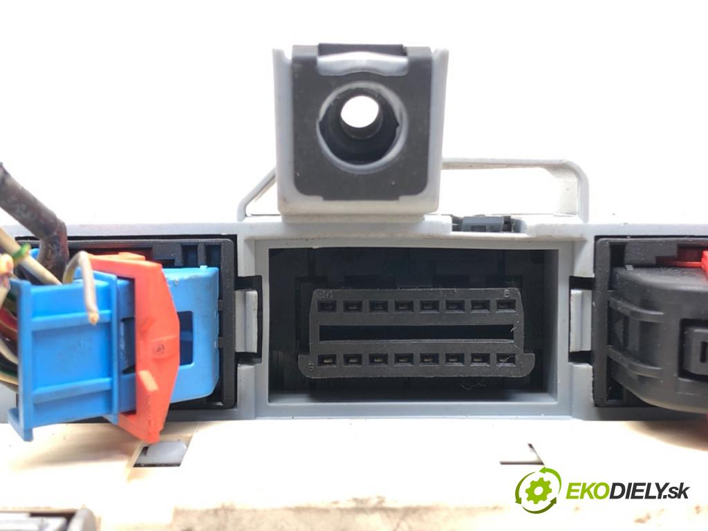 ALFA ROMEO 147 (937_) 2000 - 2010    1.6 16V T.SPARK ECO (937.AXA1A, 937.BXA1A) 77 kW [105 KM] benzyna 2001 - 2010  modul BSI 1903275137 (Pojistkové skříňky)