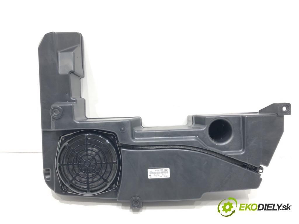 AUDI A4 B8 Avant (8K5) 2007 - 2015    2.0 TDI 125 kW [170 KM] olej napędowy 2008 - 2012  subwoofer 8T8035382 (Audio zariadenia)