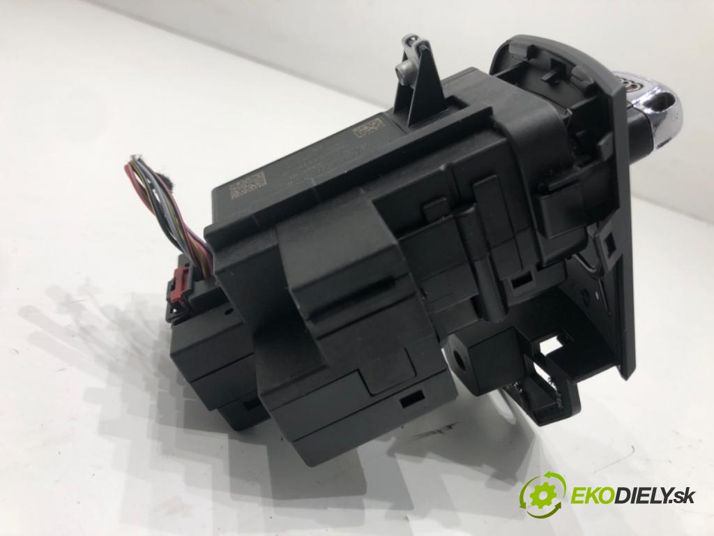 AUDI A4 B8 Avant (8K5) 2007 - 2015    2.0 TDI 125 kW [170 KM] olej napędowy 2008 - 2012  spinačka 8K0909131D (Spínacie skrinky a kľúče)