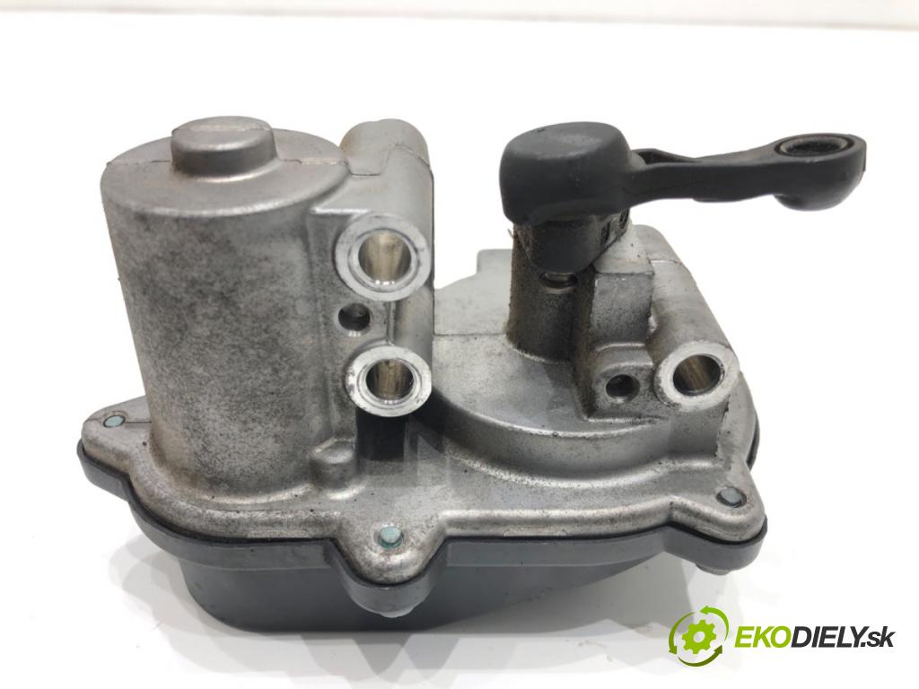 AUDI A4 B8 Avant (8K5) 2007 - 2015    2.0 TDI 125 kW [170 KM] olej napędowy 2008 - 2012  Nastavovač zvod, potrubie 03L129086 (Ostatné)