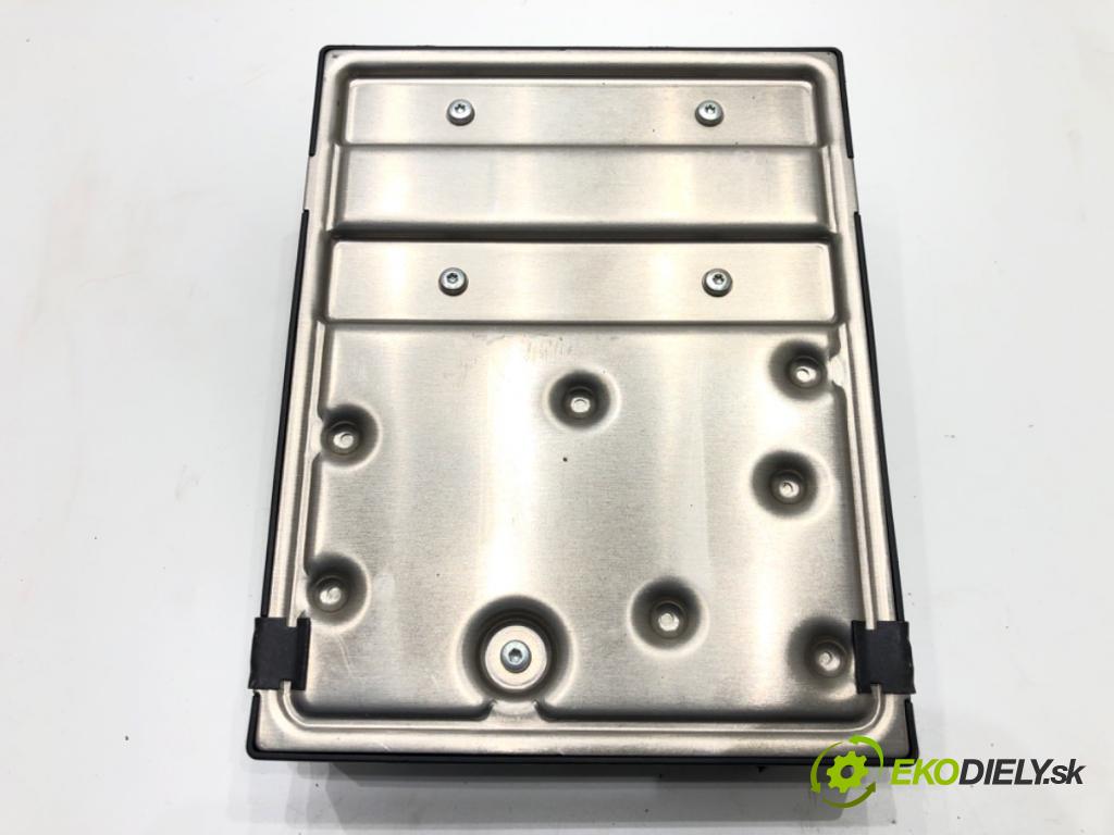 AUDI A4 B8 Avant (8K5) 2007 - 2015    2.0 TDI 125 kW [170 KM] olej napędowy 2008 - 2012  Modul BCM 8K0907063P (Ostatné)