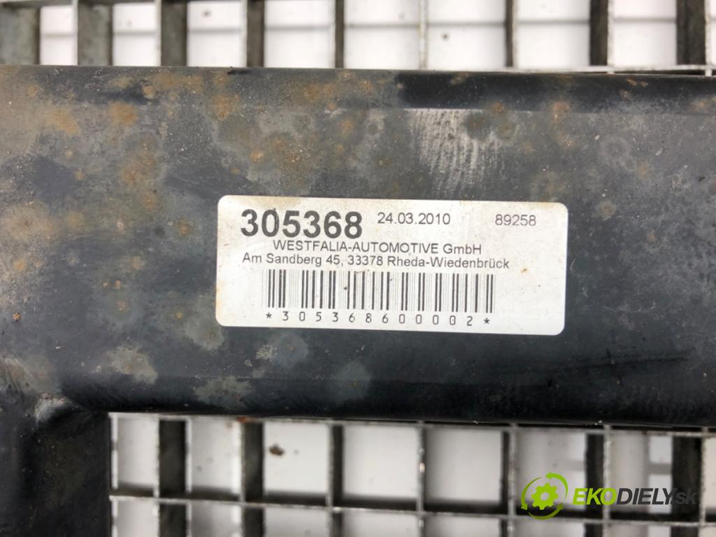 AUDI A4 B8 Avant (8K5) 2007 - 2015    2.0 TDI 125 kW [170 KM] olej napędowy 2008 - 2012  Hák tažné zařízení 8T0800491D 8T0800495 (Tažná zařízení)