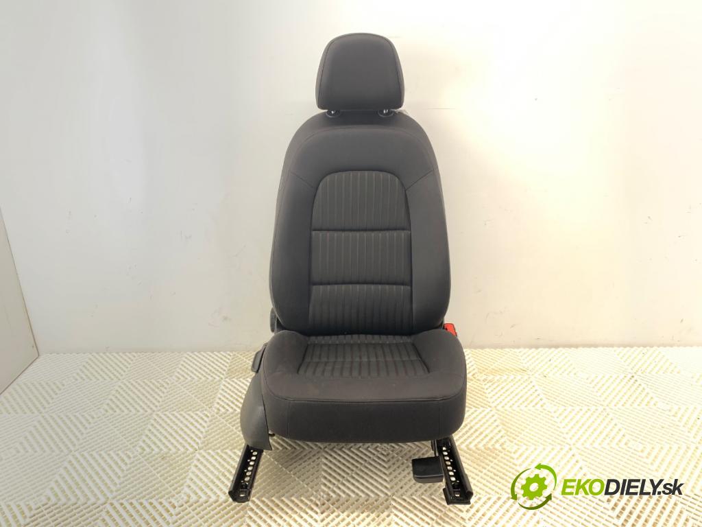 AUDI A4 B8 Kombi 2010 125 kW 2.0 TDI 1968 Sedadlo pravy predný 