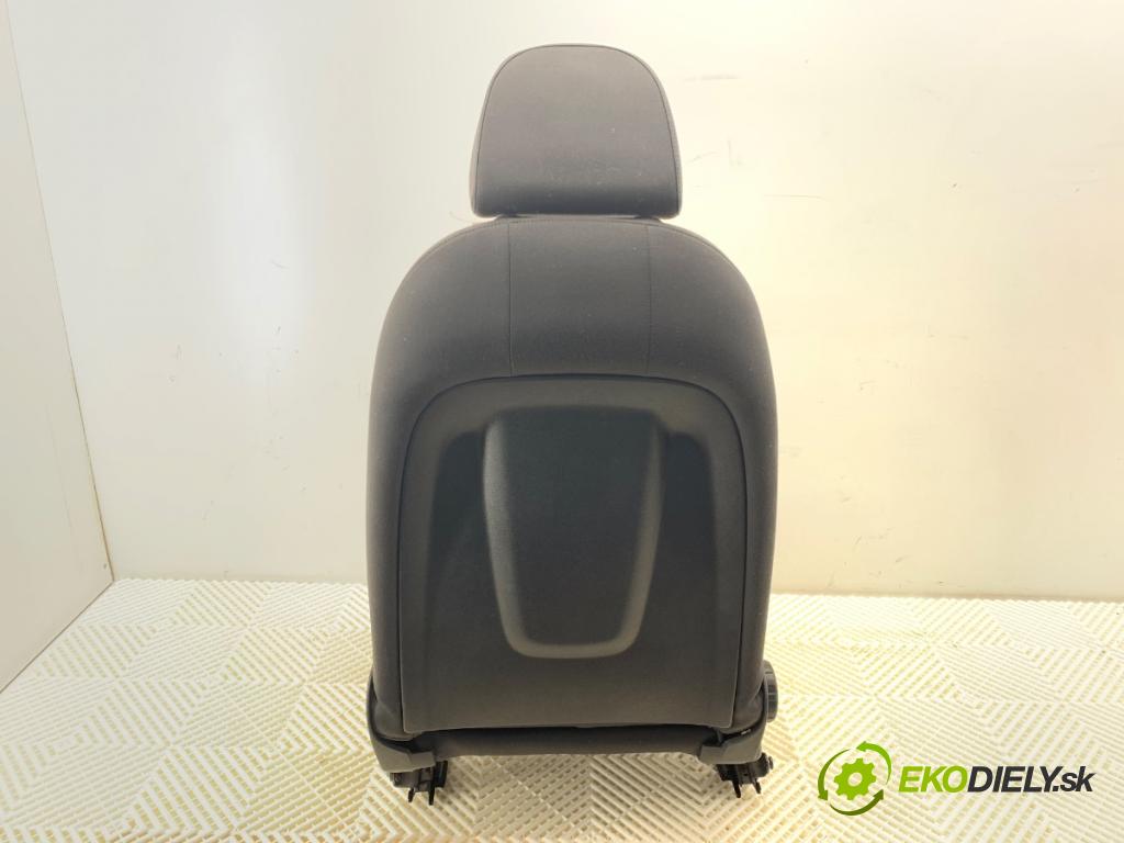 AUDI A4 B8 Kombi 2010 125 kW 2.0 TDI 1968 Sedadlo pravy predný