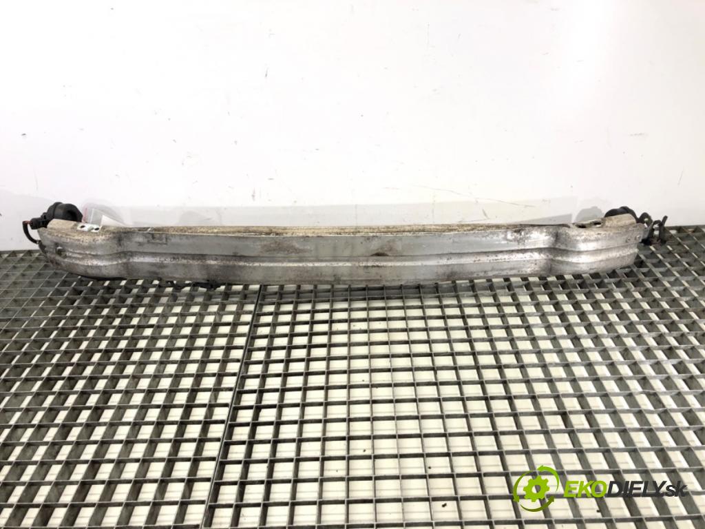 AUDI A4 B8 Avant (8K5) 2007 - 2015    2.0 TDI 125 kW [170 KM] olej napędowy 2008 - 2012  výztuha nárazníka přední část 8K0807113D (Výztuhy přední)