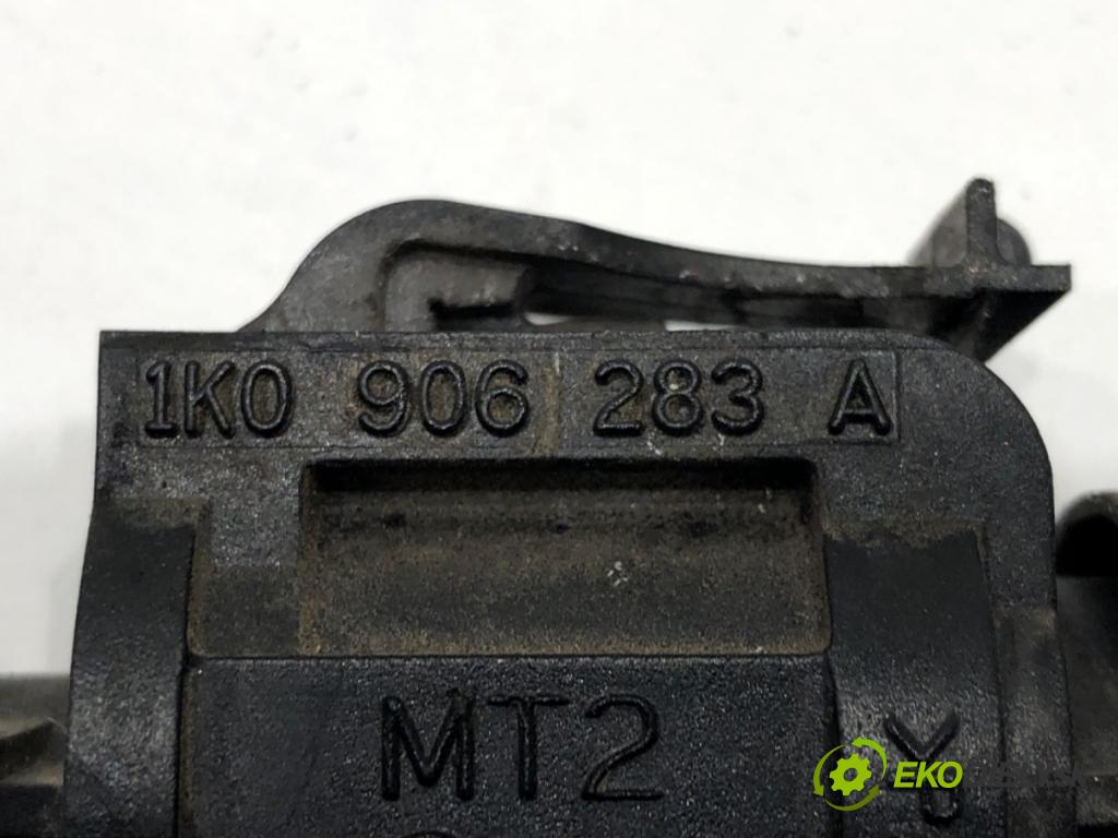 AUDI A4 B8 Avant (8K5) 2007 - 2015    2.0 TDI 125 kW [170 KM] olej napędowy 2008 - 2012  ventil tlaku 1K0906283A (Ventily)