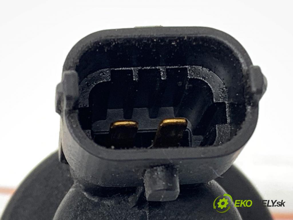 RENAULT MEGANE II Kombi (KM0/1_) 2003 - 2012    1.9 dCi (KMRG, KM1G, KM0G, KM2C) 88 kW [120 KM] olej napędowy 2003 - 2009  Regulátor tlaku paliva 0928400502 (Ostatné)