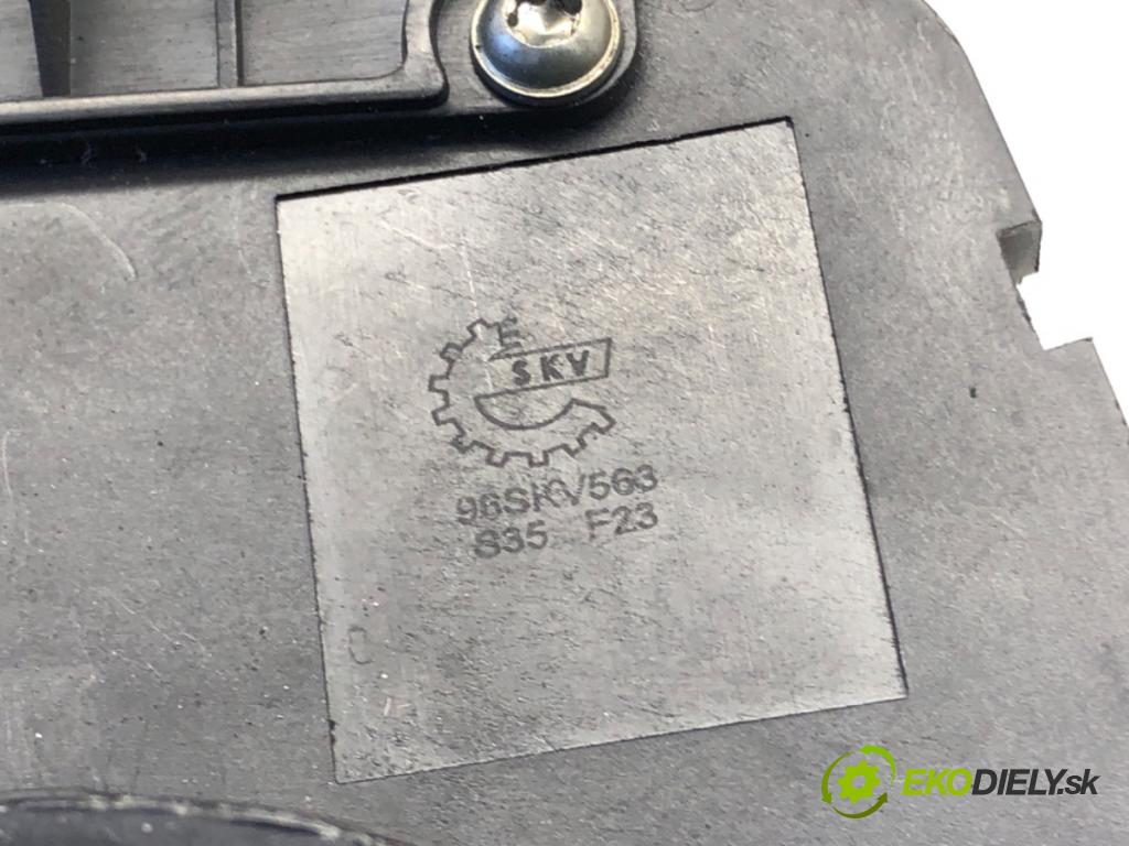 RENAULT MEGANE II Kombi (KM0/1_) 2003 - 2012    1.9 dCi (KMRG, KM1G, KM0G, KM2C) 88 kW [120 KM] olej napędowy 2003 - 2009  Prepínač kombinovaný  (Prepínače, spínače, tlačidlá a ovládače kúrenia)