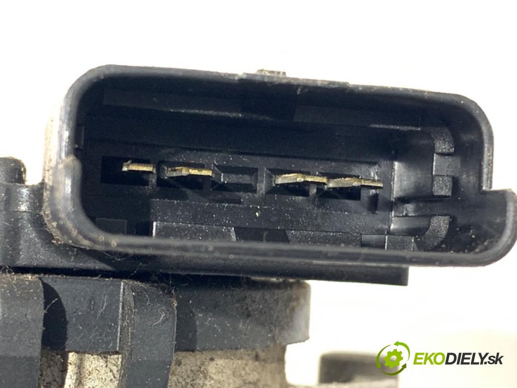 RENAULT MEGANE II Kombi (KM0/1_) 2003 - 2012    1.9 dCi (KMRG, KM1G, KM0G, KM2C) 88 kW [120 KM] olej napędowy 2003 - 2009  Mechanizmus stieračov predný  (Motorček stieračov predné)