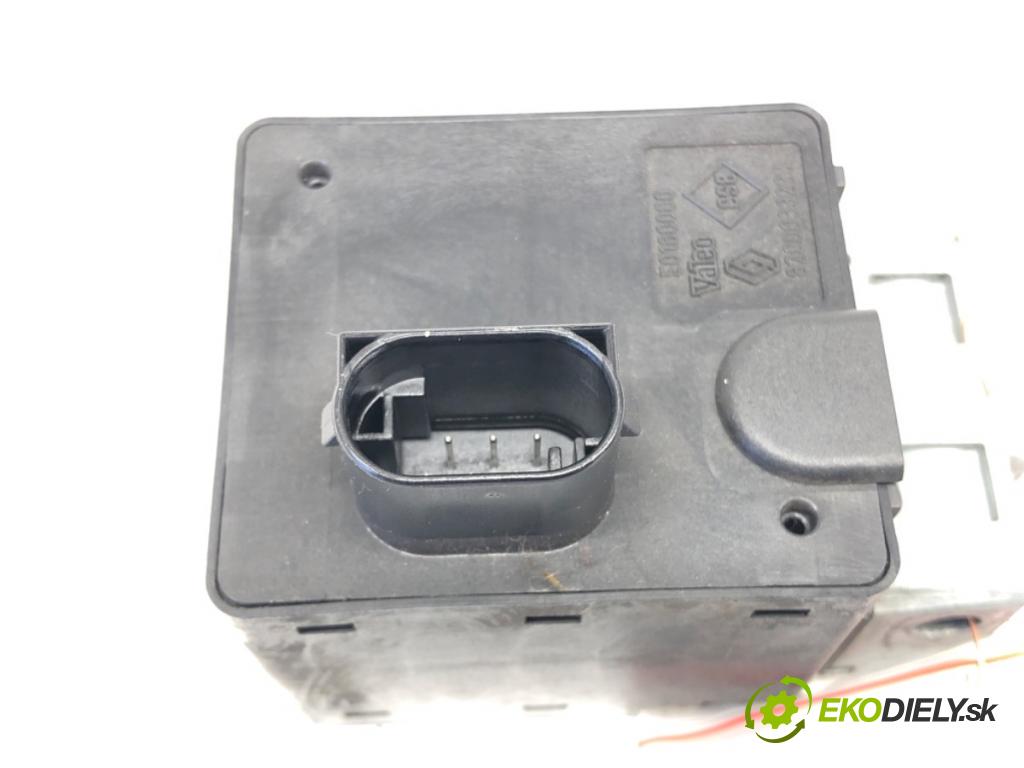 RENAULT MEGANE II Kombi (KM0/1_) 2003 - 2012    1.9 dCi (KMRG, KM1G, KM0G, KM2C) 88 kW [120 KM] olej napędowy 2003 - 2009  blokáda volantu 8200033233 (Ostatné)