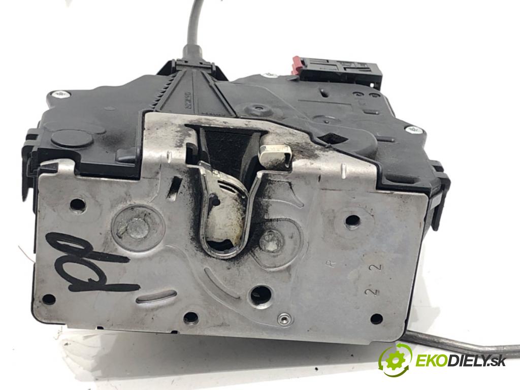 OPEL CORSA D (S07) 2006 - 2014    1.3 CDTI (L08, L68) 70 kW [95 KM] olej napędowy 2009 - 2014  zámok dveře pravý přední část 13258274