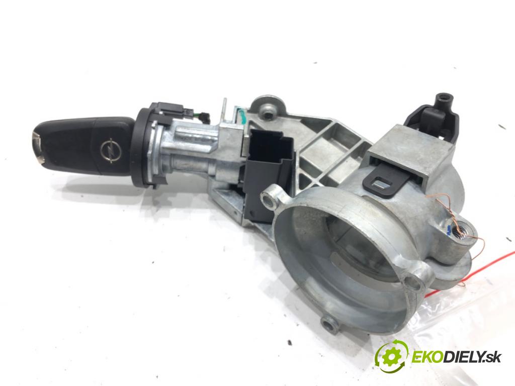 OPEL CORSA D (S07) 2006 - 2014    1.3 CDTI (L08, L68) 70 kW [95 KM] olej napędowy 2009 - 2014  spinačka  (Spínacie skrinky a kľúče)