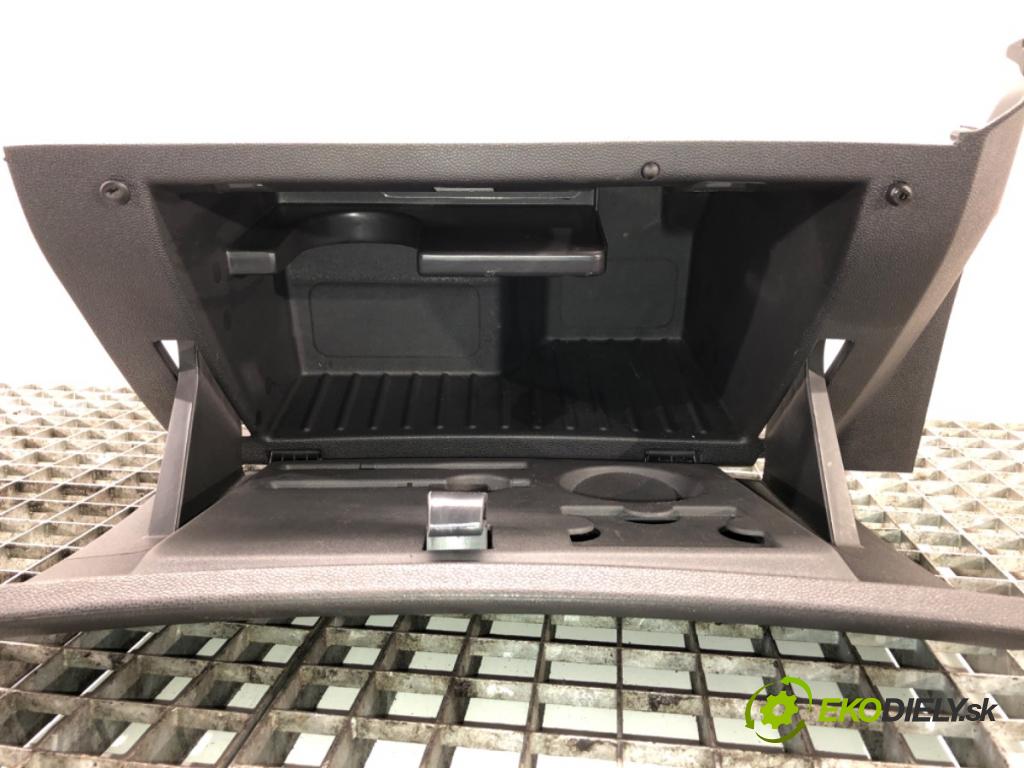 OPEL CORSA D (S07) 2006 - 2014    1.3 CDTI (L08, L68) 70 kW [95 KM] olej napędowy 2009 - 2014  Priehradka, kastlík spolujazdca  (Priehradky, kastlíky)