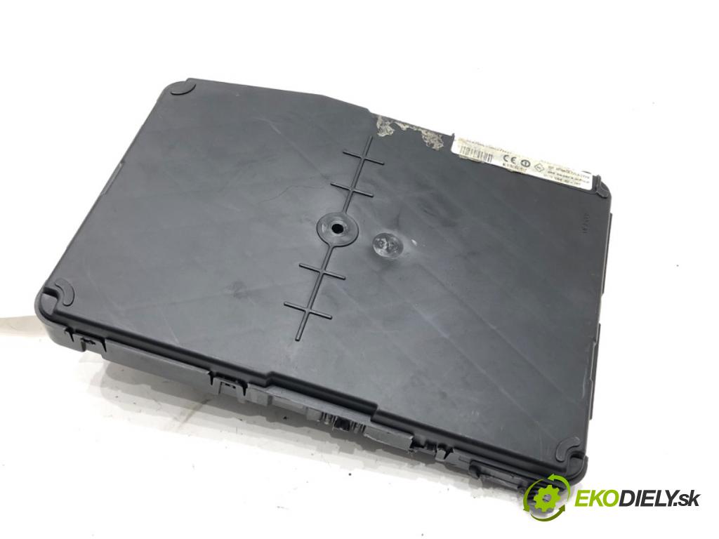 RENAULT MEGANE II Kombi (KM0/1_) 2003 - 2012    1.9 dCi (KMRG, KM1G, KM0G, KM2C) 88 kW [120 KM] olej napędowy 2003 - 2009  Modul UCH 8200306434 (Ostatné)