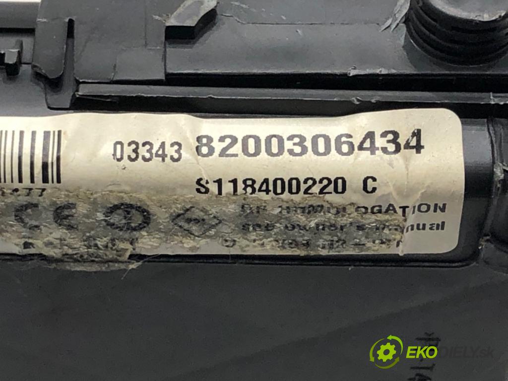 RENAULT MEGANE II Kombi (KM0/1_) 2003 - 2012    1.9 dCi (KMRG, KM1G, KM0G, KM2C) 88 kW [120 KM] olej napędowy 2003 - 2009  Modul UCH 8200306434 (Ostatné)