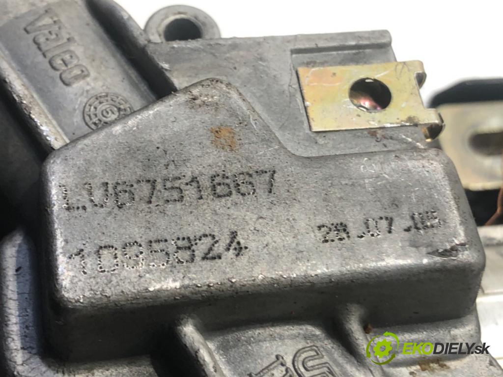 BMW X5 (E53) 2000 - 2006    3.0 d 160 kW [218 KM] olej napędowy 2003 - 2006  Hriadeľ, tyč volantu 6751667 6759909 (Tyč riadenia (volantu))