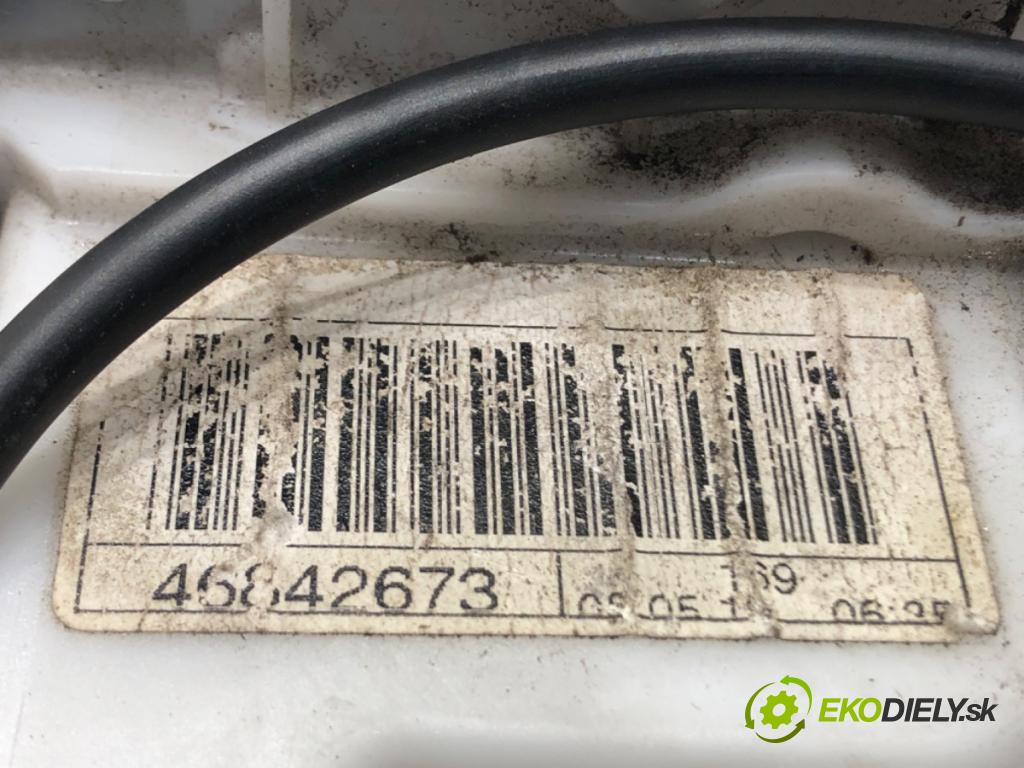 FIAT PANDA (169_) 2003 - 2022    1.1 (169.AXA1A) 40 kW [54 KM] benzyna 2003 - 2022  zámok dveře levý přední část 46842673