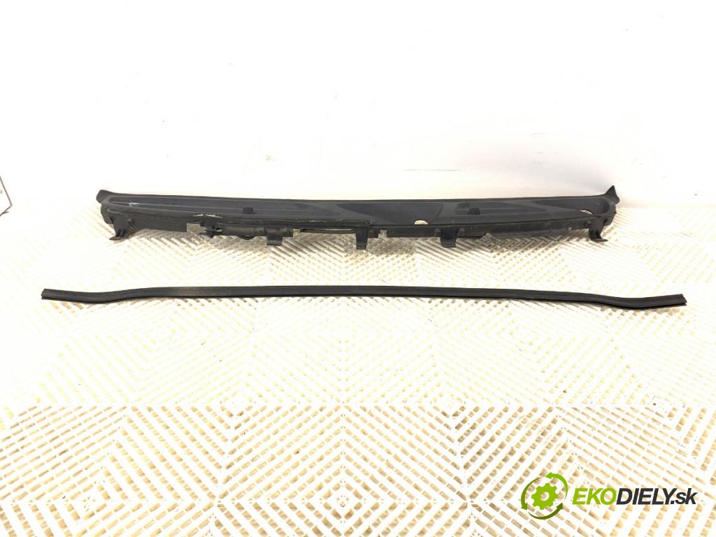 FIAT PANDA (169_) 2003 - 2022    1.1 (169.AXA1A) 40 kW [54 KM] benzyna 2003 - 2022  Torpédo, plast pod čelné okno  (Torpéda)