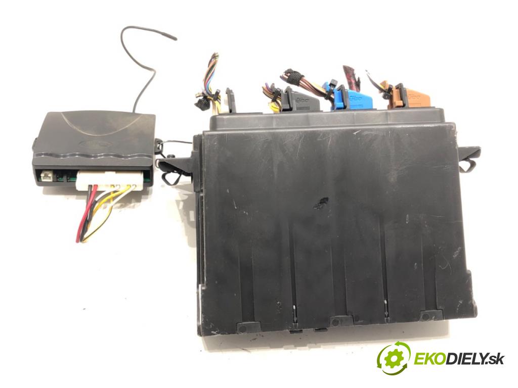 FIAT PANDA (169_) 2003 - 2022    1.1 (169.AXA1A) 40 kW [54 KM] benzyna 2003 - 2022  modul BSI 51740049 (Pojistkové skříňky)