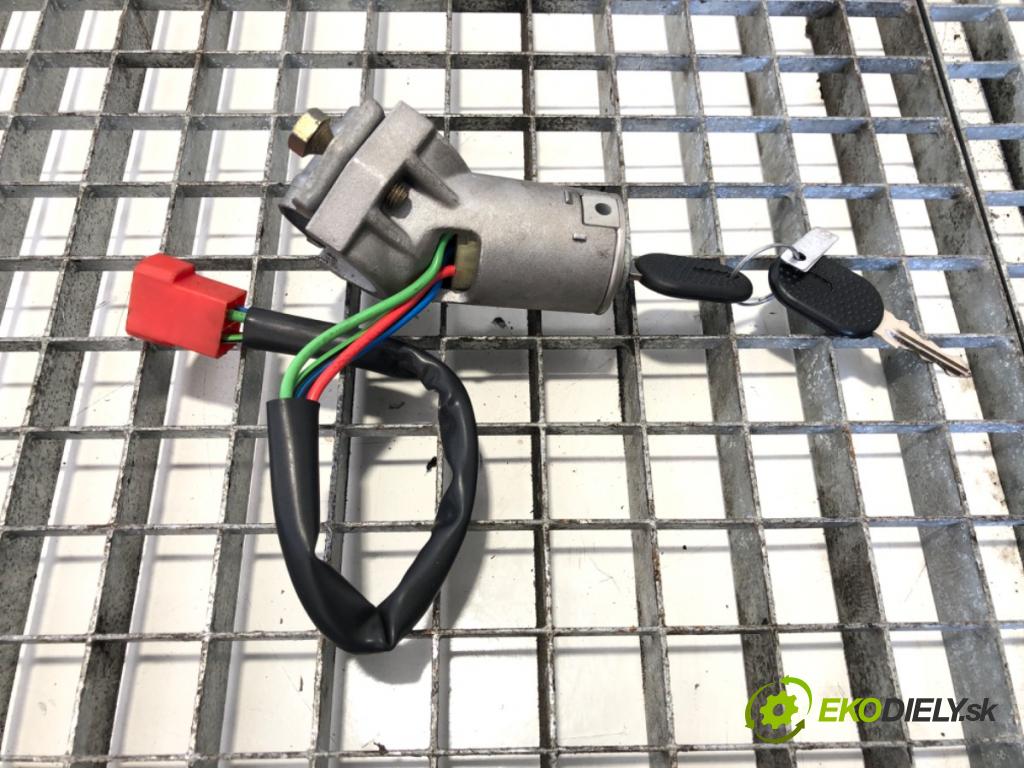 DAEWOO LUBLIN II Platforma / podwozie 1997 - 2022    2.4 D (3352) 52 kW [71 KM] olej napędowy 1997 - 2022  spinačka  (Spínacie skrinky a kľúče)