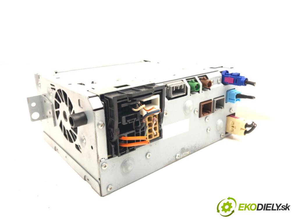 VOLVO V40 liftback (525, 526) 2012 - 2022    D2 88 kW [120 KM] olej napędowy 2015 - 2018  RADIO P31466579AA (Audio zariadenia)