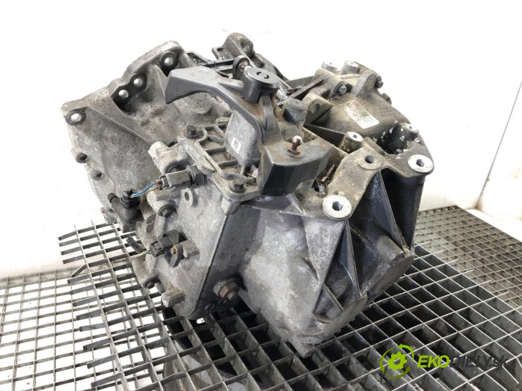 VOLVO V40 liftback (525, 526) 2012 - 2022    D2 88 kW [120 KM] olej napędowy 2015 - 2018  Prevodovka  (Prevodovky)