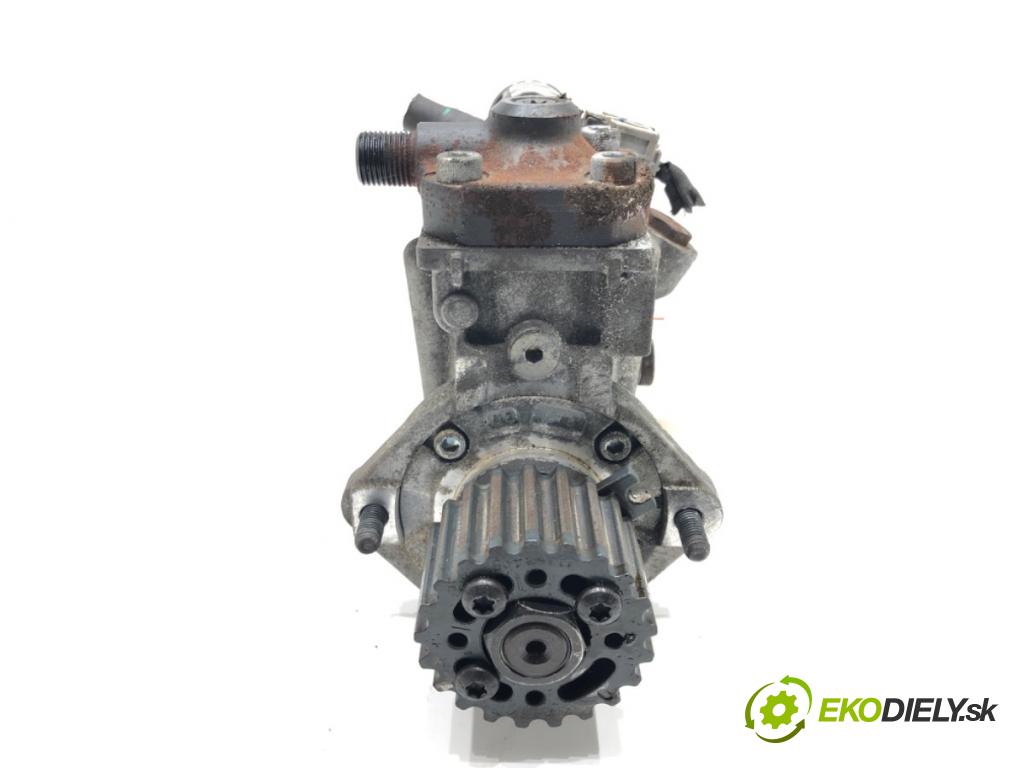 VOLVO V40 liftback (525, 526) 2012 - 2022    D2 88 kW [120 KM] olej napędowy 2015 - 2018  Pumpa vstrekovacia  (Vstrekovacie čerpadlo)