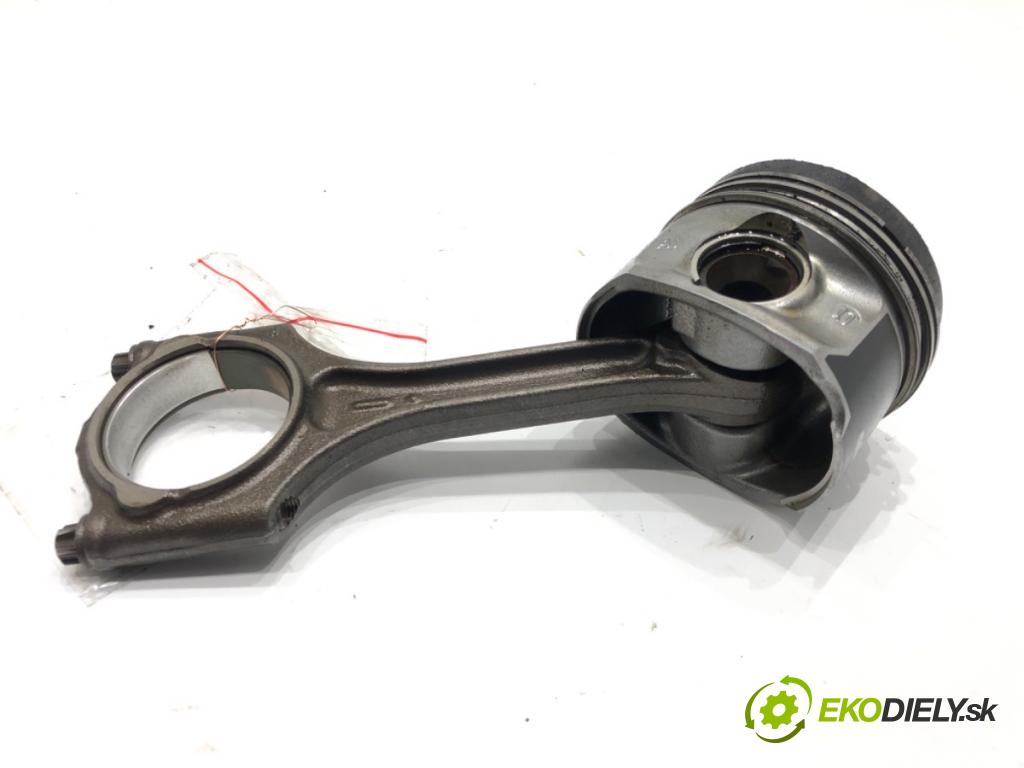 VOLVO V40 liftback (525, 526) 2012 - 2022    D2 88 kW [120 KM] olej napędowy 2015 - 2018  PIEST: ojnica D4204T8 (Piest)