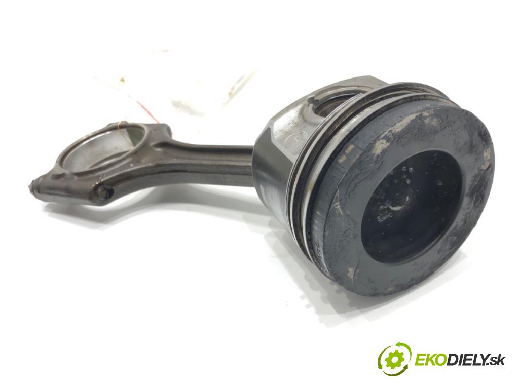 VOLVO V40 liftback (525, 526) 2012 - 2022    D2 88 kW [120 KM] olej napędowy 2015 - 2018  PIEST: ojnica D4204T8 (Piest)