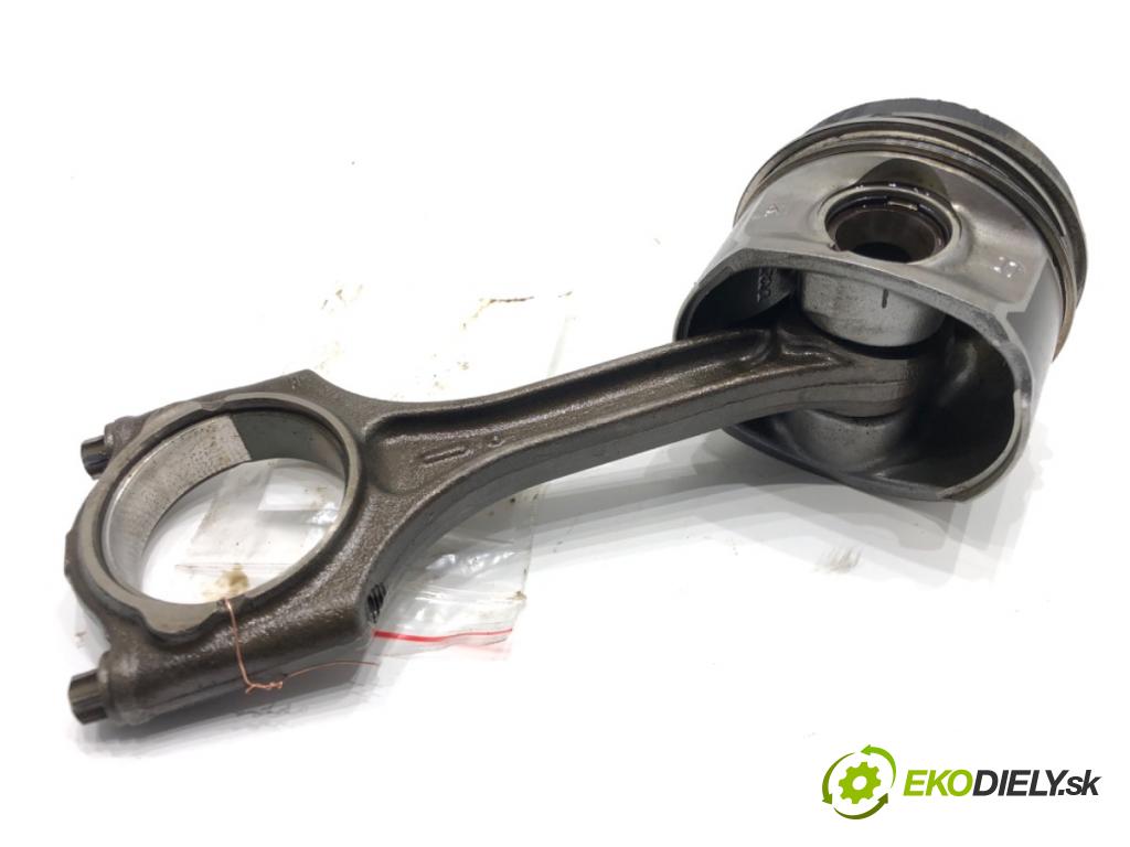 VOLVO V40 liftback (525, 526) 2012 - 2022    D2 88 kW [120 KM] olej napędowy 2015 - 2018  PIEST: ojnica D4204T8 (Piest)