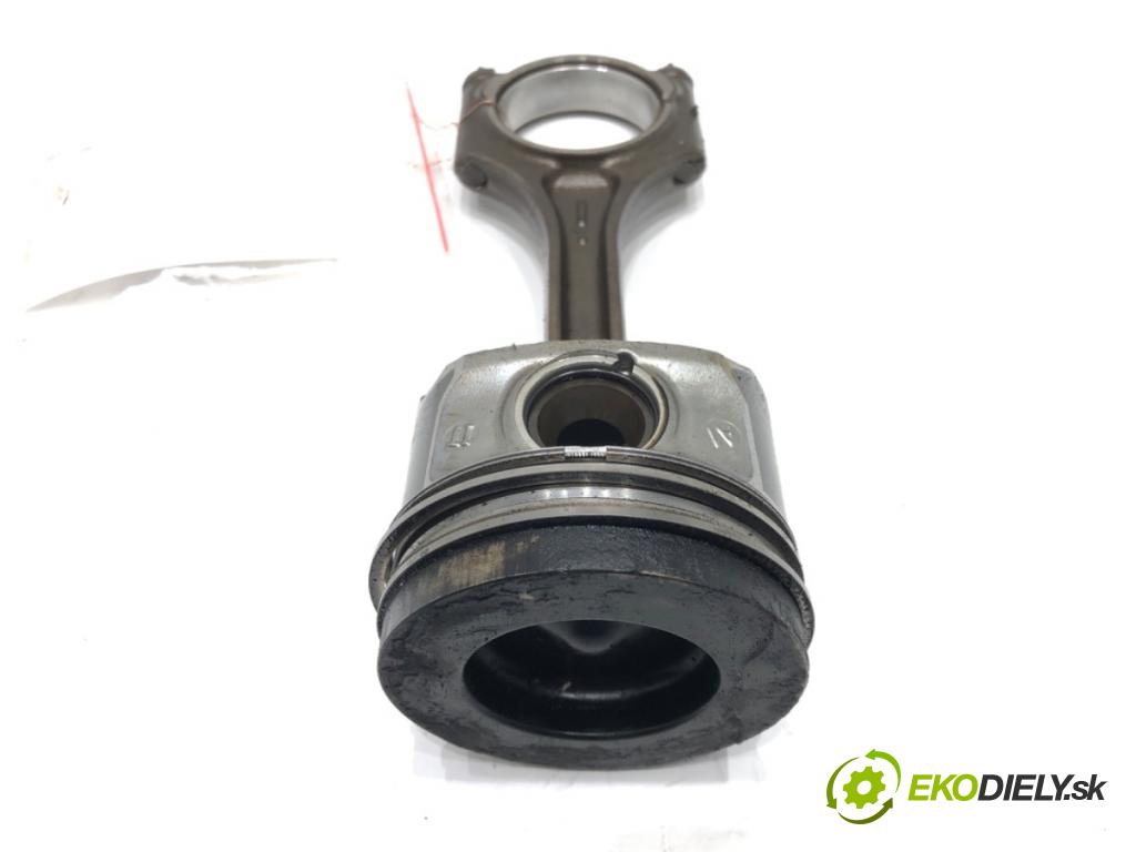 VOLVO V40 liftback (525, 526) 2012 - 2022    D2 88 kW [120 KM] olej napędowy 2015 - 2018  PIEST: ojnica D4204T8 (Piest)