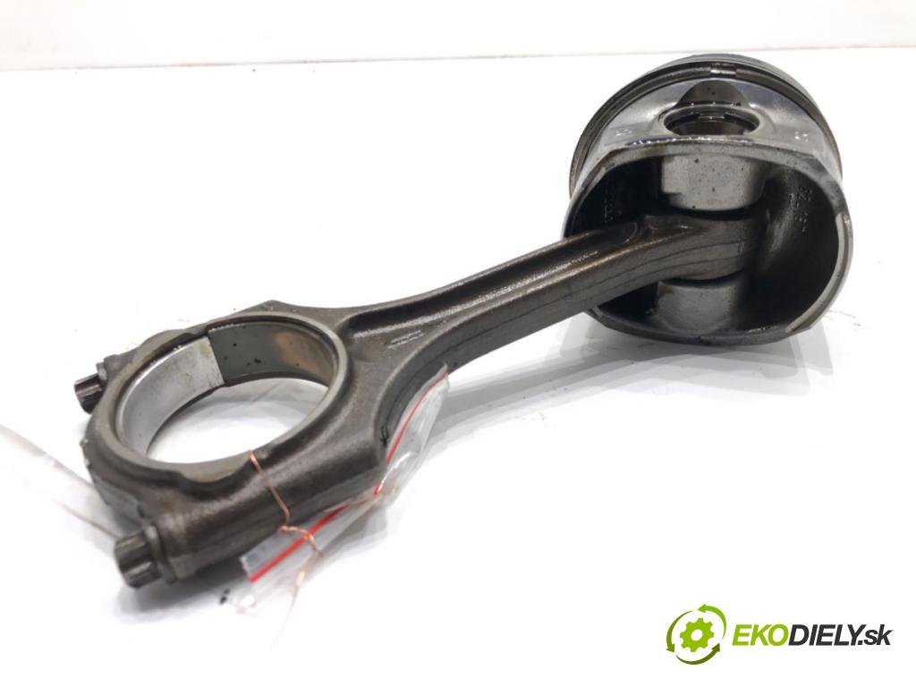 VOLVO V40 liftback (525, 526) 2012 - 2022    D2 88 kW [120 KM] olej napędowy 2015 - 2018  PIEST: ojnica D4204T8 (Piest)