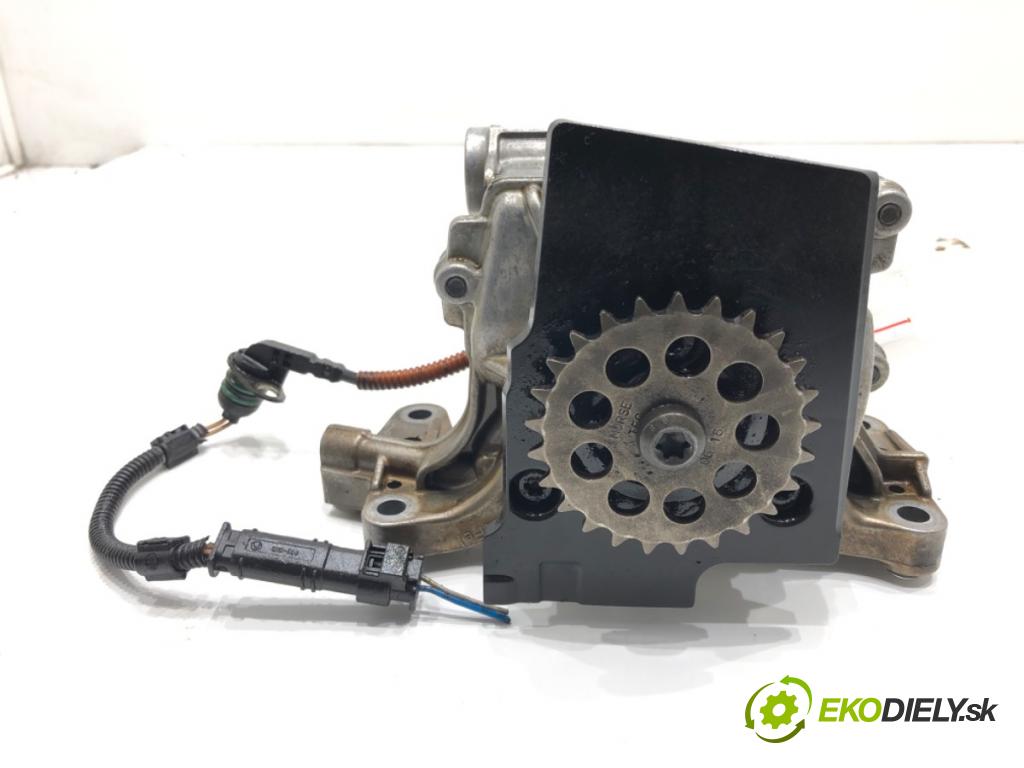 VOLVO V40 liftback (525, 526) 2012 - 2022    D2 88 kW [120 KM] olej napędowy 2015 - 2018  pumpa oleje 31452517 (Olejové pumpy)